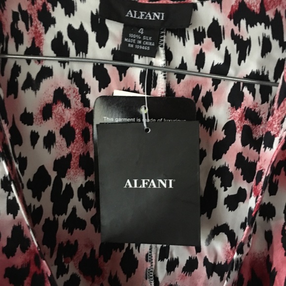 Brand New Alfani Long Sleeve Blouse - Size 4 - Picture 3 of 8